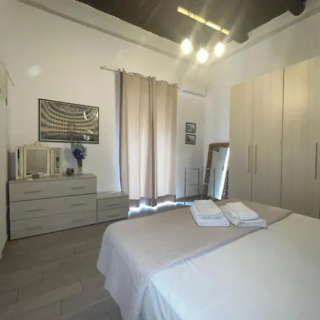 Borgo Orefici - Centro * נאפולי